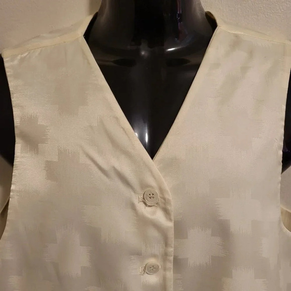 Men's Reversible Vest - Picture 9 of 9